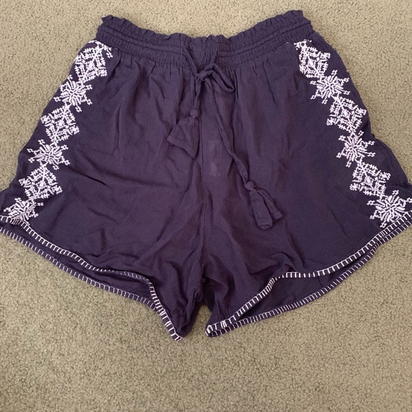 Flowy shorts - Picture 1 of 3